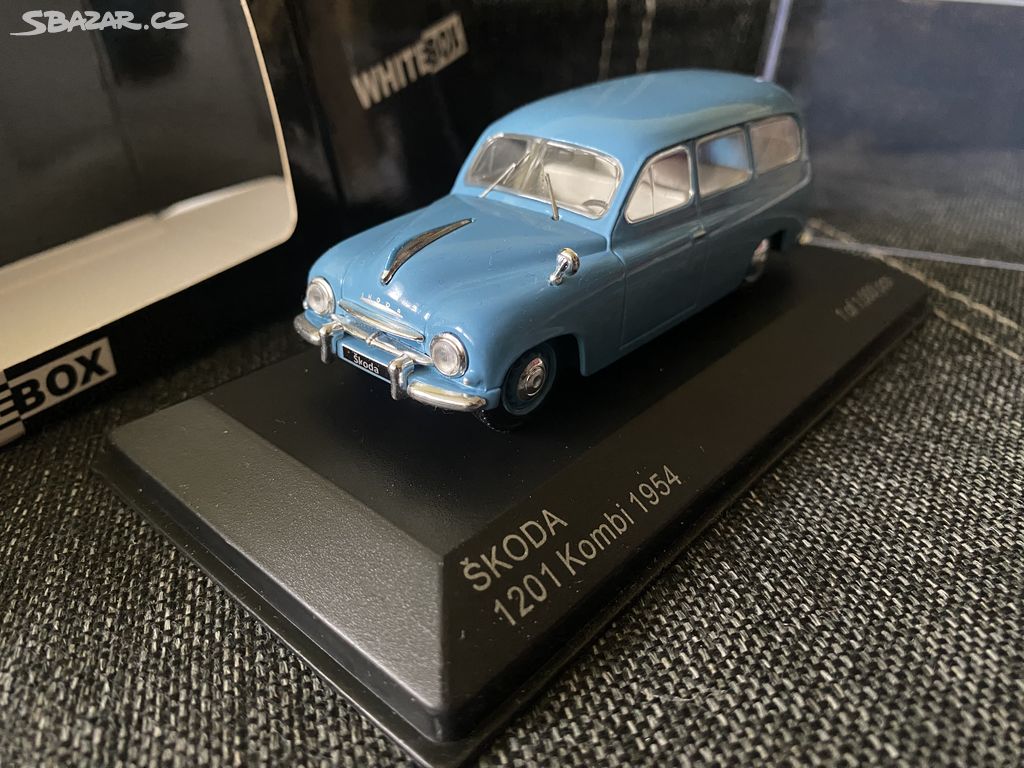 Škoda 1201 Combi 1:43 - modrá Whitebox
