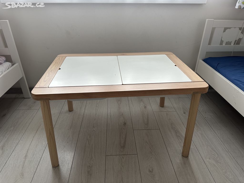Ikea Dětský stůl Flisat