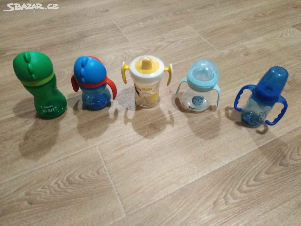 Dětské lahvičky a pítka