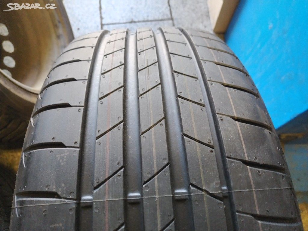 Nové 225/45 R17 Bridgestone