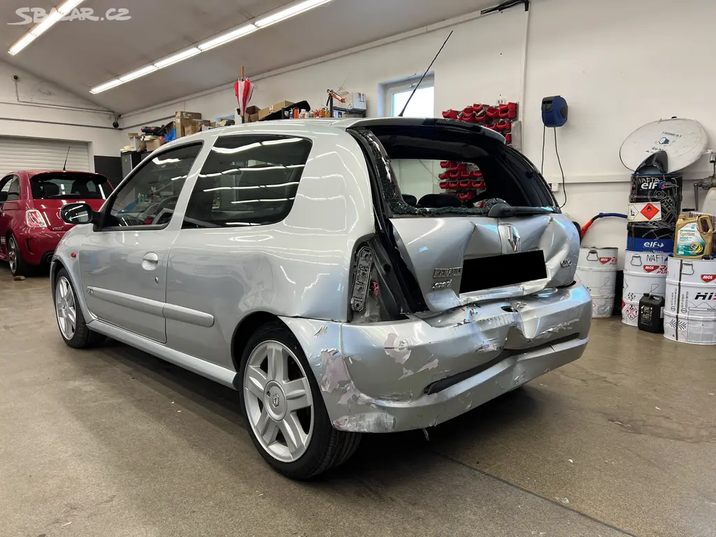 Renault Clio Sport 2.0l 124 kW - fotka 4