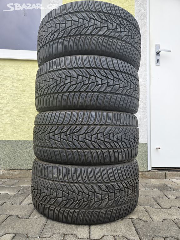 255 35 19 96V Hankook zim. pneu 6-7mm,DOT2020