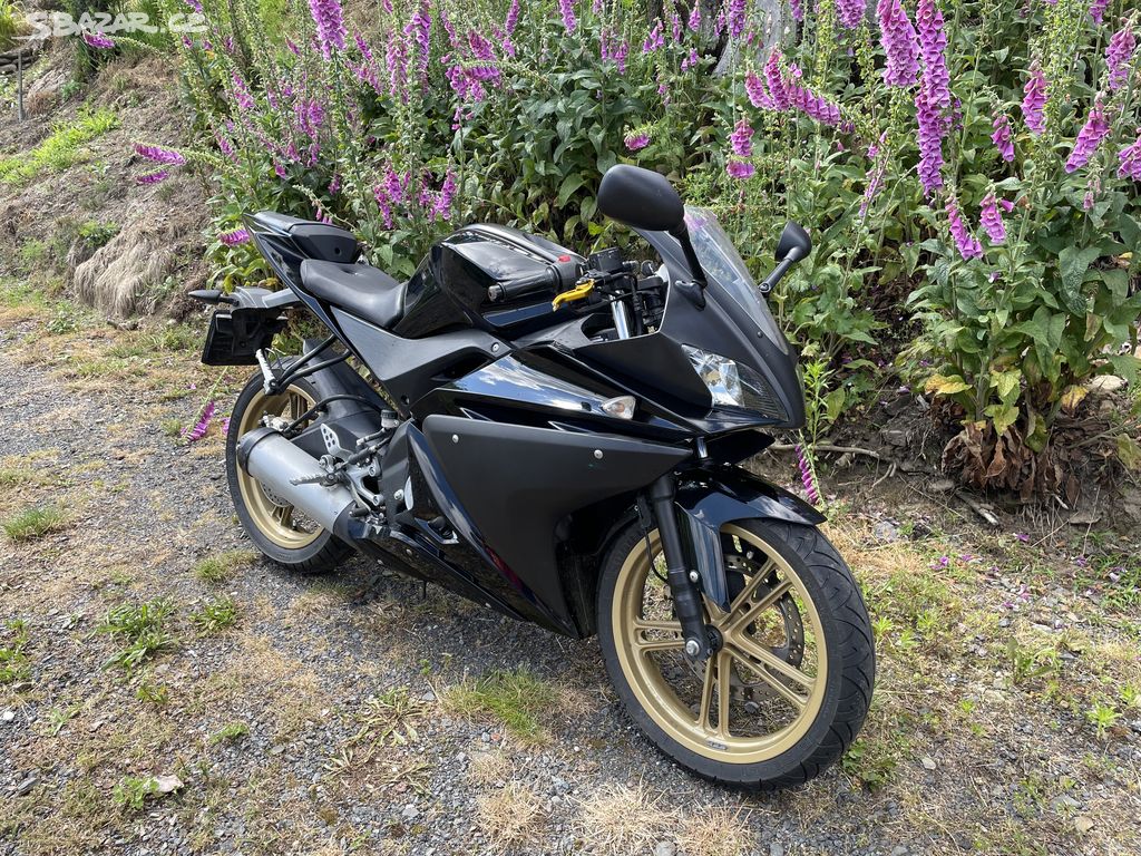 Yamaha yzf r125