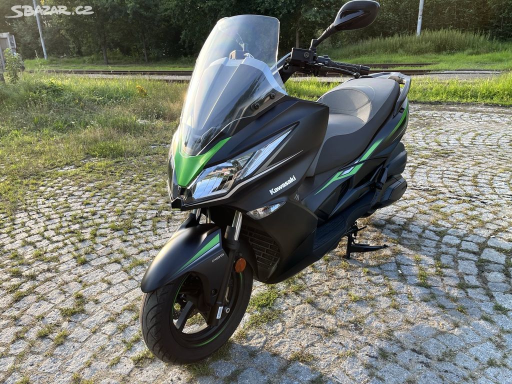 Kawasaki J300 - Stav nového motocyklu