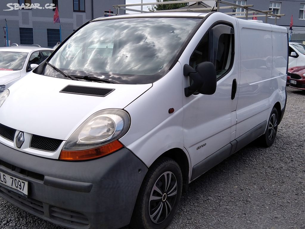 RENAULT Trafic Campervan 1,9Dti 3-místný