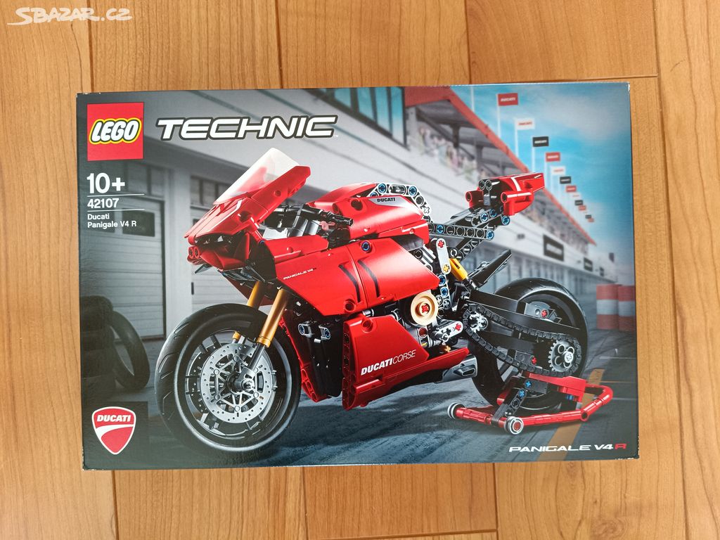 LEGO Technic 42107 Ducati Panigale V4 R