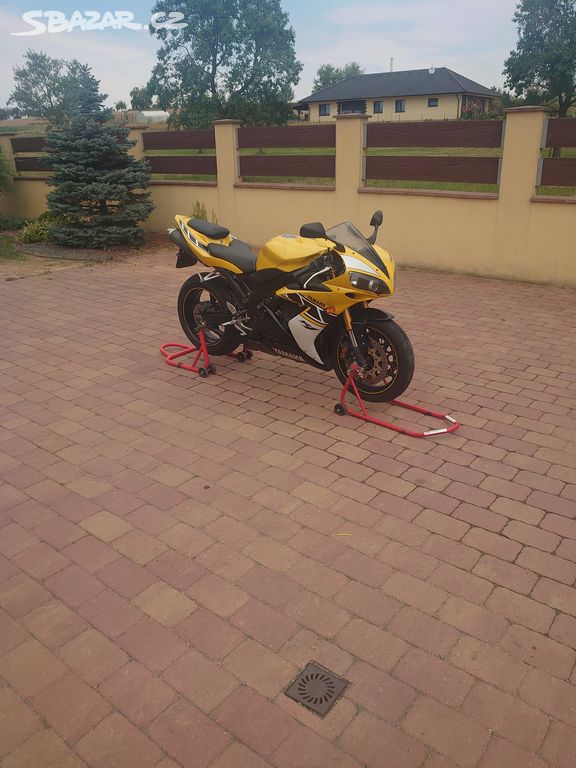 Yamaha YZF-R1 ročník 2006