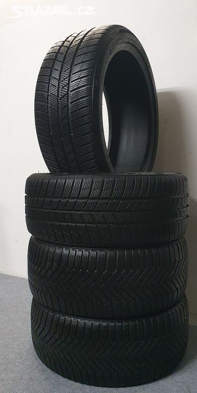 4x -- 225/40 R18 Zimní pneu Barum / Laufenn --