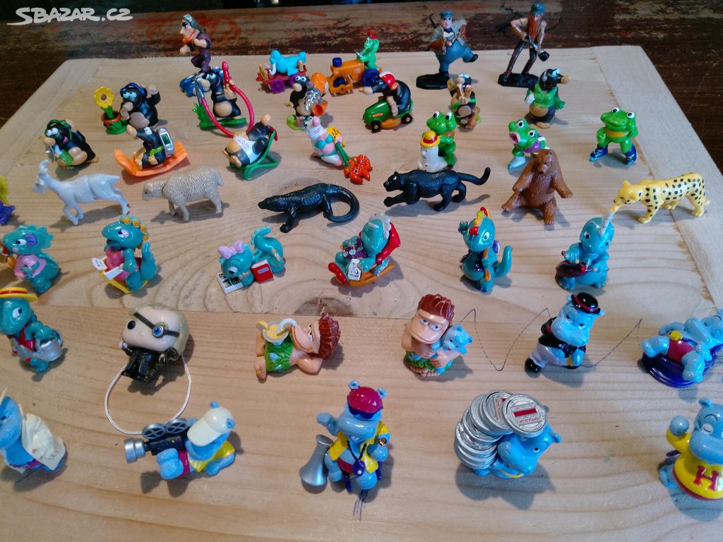 Kinder figurky mix 35