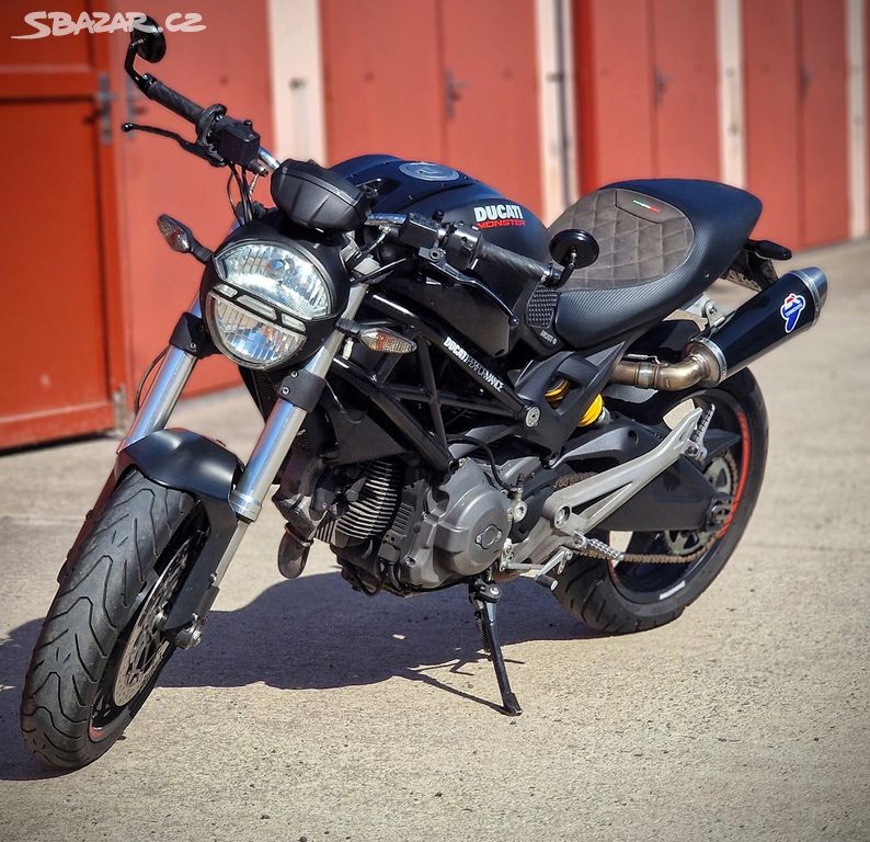 Ducati monster 696