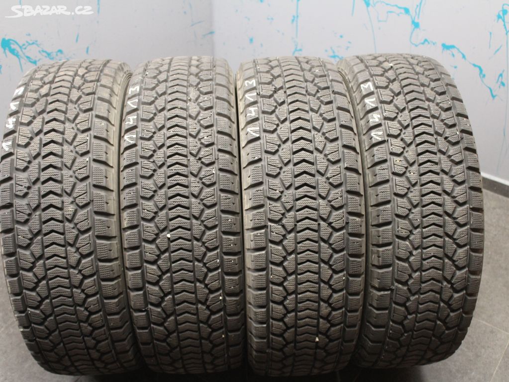 Z1413 Zimní sada pneu Dunlop 265/65/17