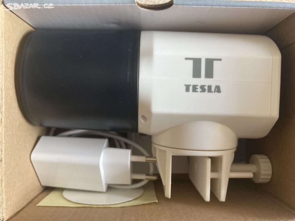 Dávkovač krmiva Tesla Smart Fish Feeder