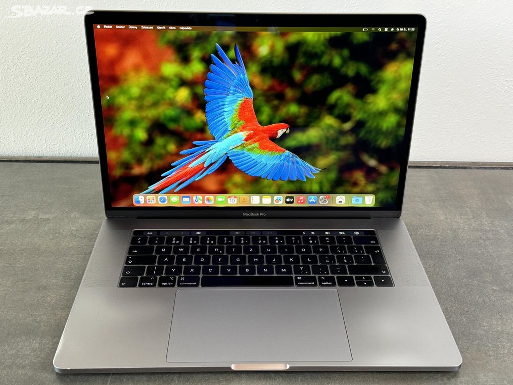 Macbook Pro 15" 2018 i7 / 32GB / 512GB / SG