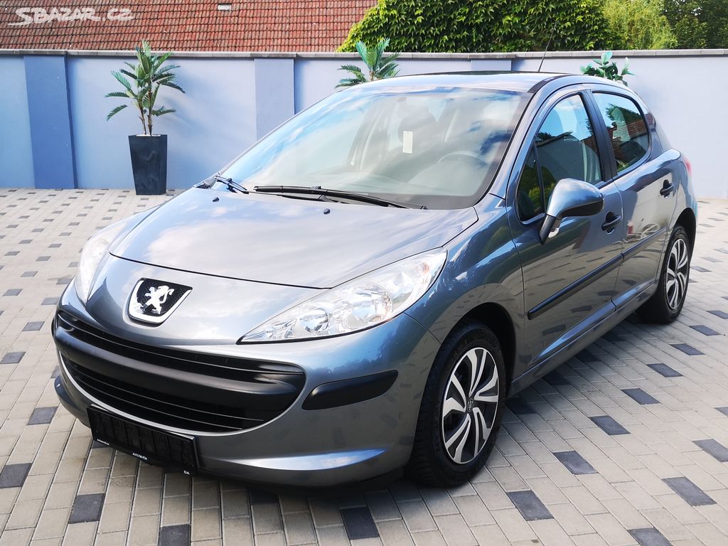 Peugeot 207 1,4i - 54kw. PĚKNÝ STAV - NOVÁ STK+EM