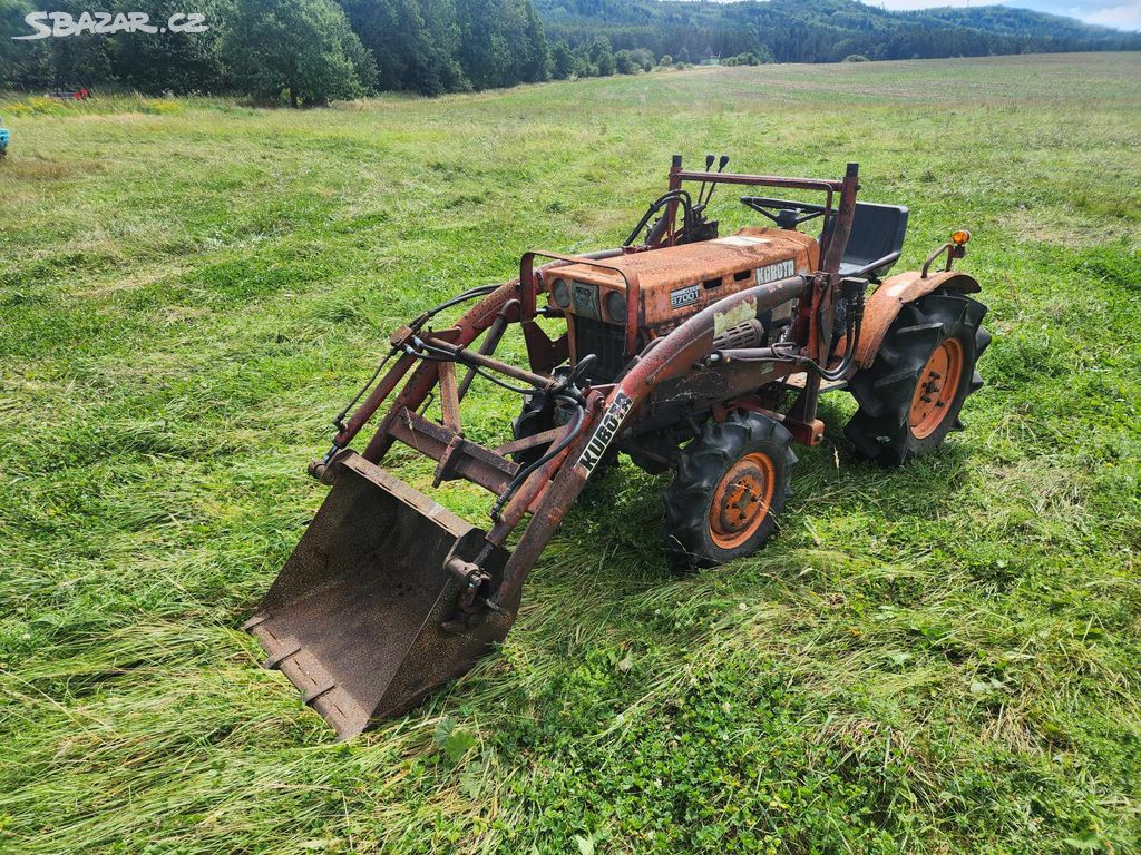 JAPONSKÝ MALOTRAKTOR KUBOTA B7001 4X4+NAKLADAČ