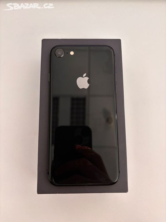 iPhone 8 64 GB Space Gray