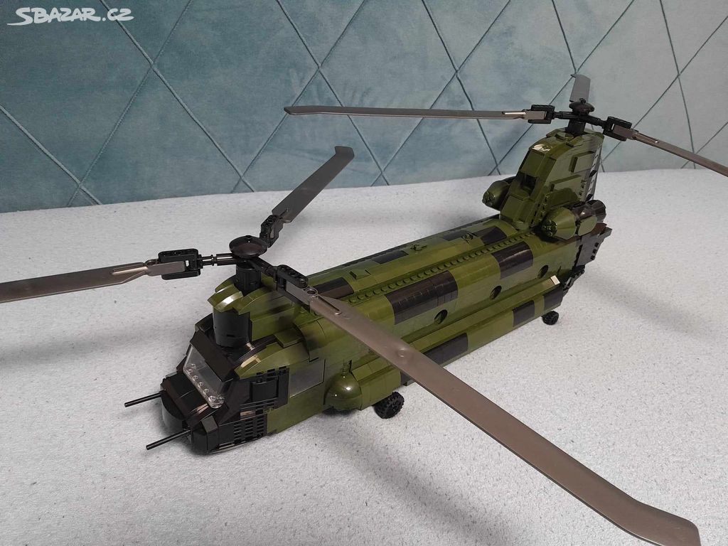 Stavebnice vrtulník CH-47 Chinook jako LEGO