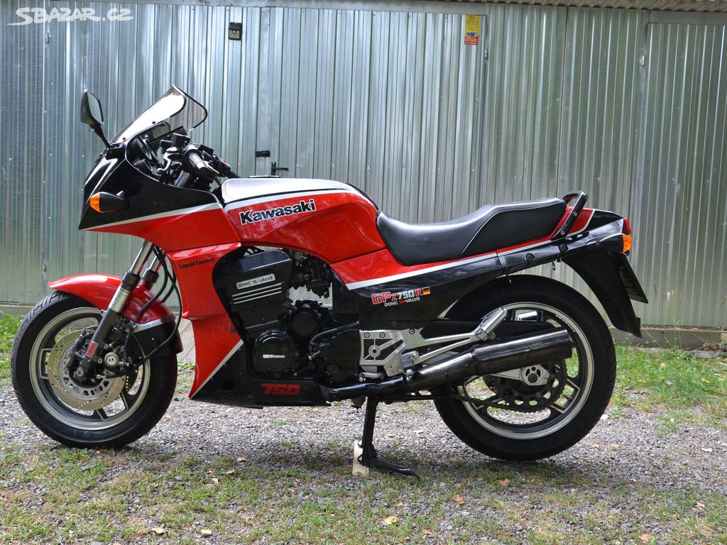 Kawasaki GPZ 750R