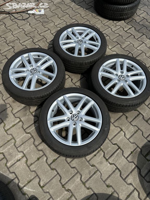 Kompletní alu VW Golf 5x112r17+225/45r17 letní