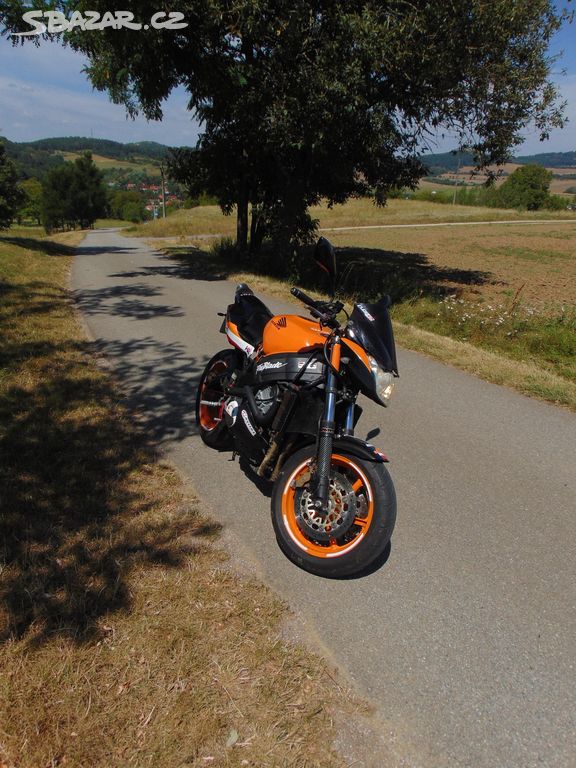 Honda CBR 900RR fireblade Street