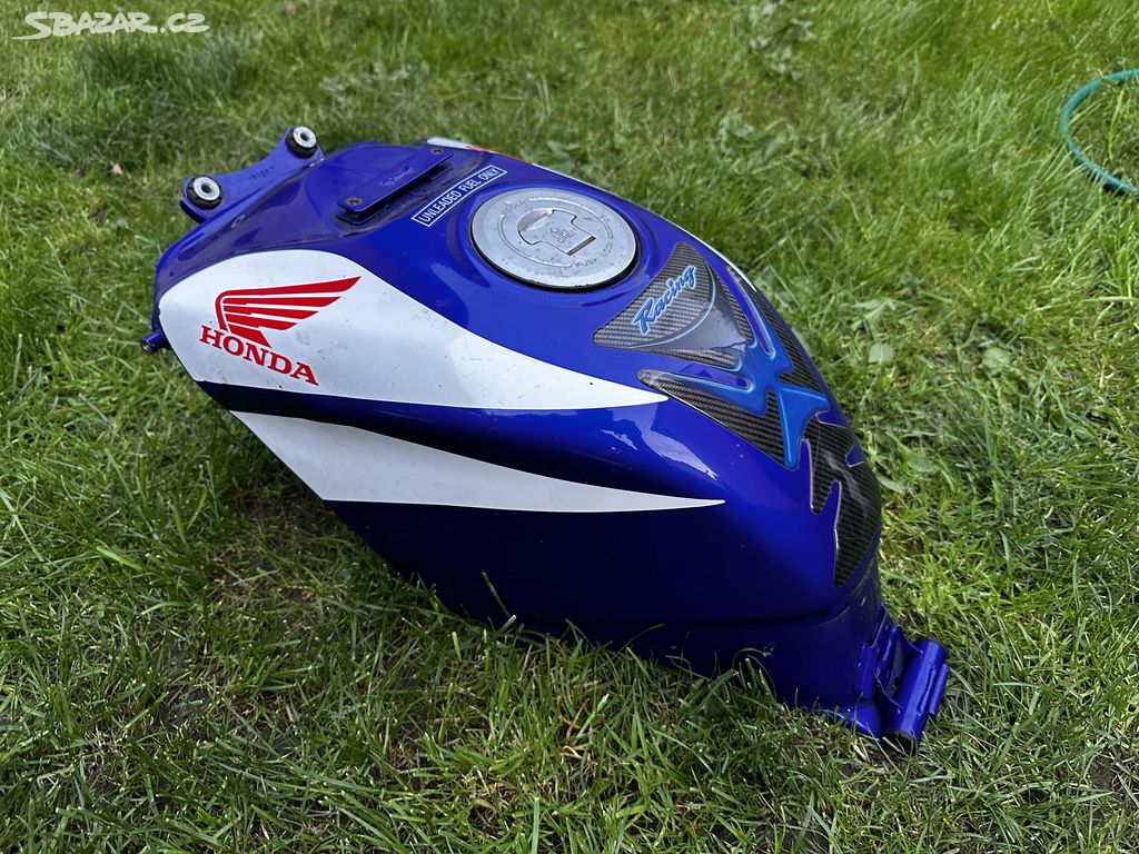 Nádrž Honda cbr125r