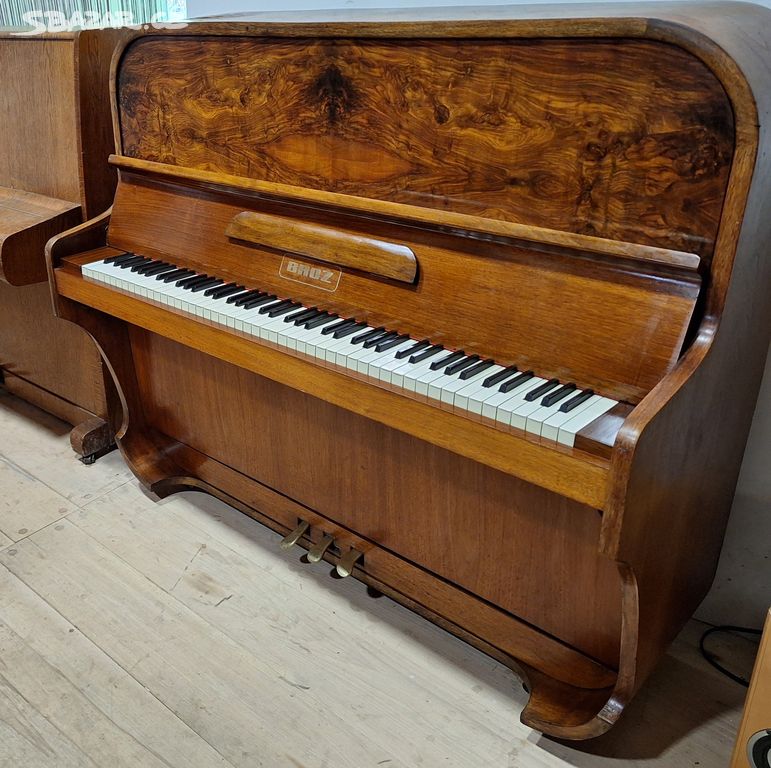 Piano klavir