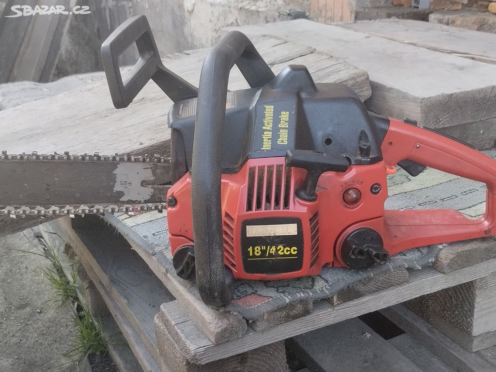 Motorová pila chain saw 18"/42cc