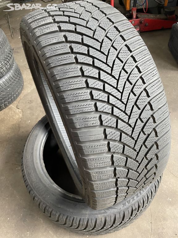 235/45 R18 Zimni pneu bridgestone Č.772