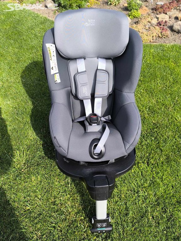 Britax Römer Dual Fix Plus + 360° otočná základna