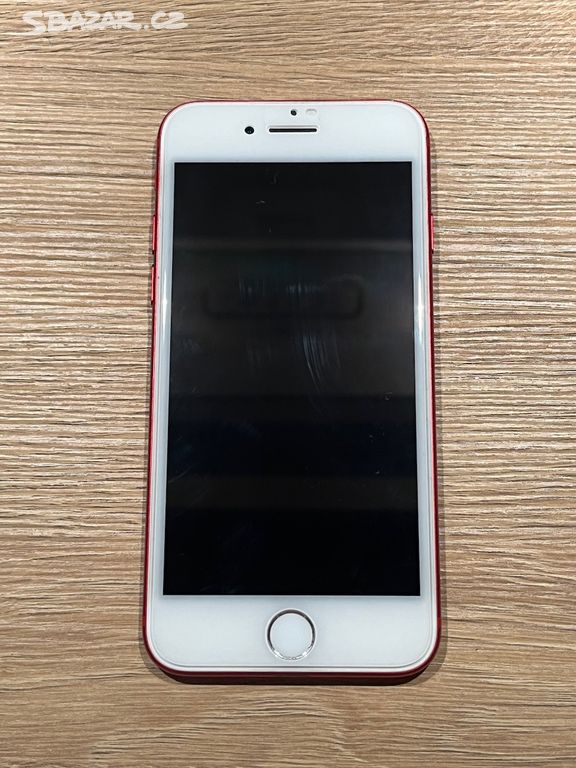 iPhone 7, 128GB RED, velmi zachovalý, baterie 100%