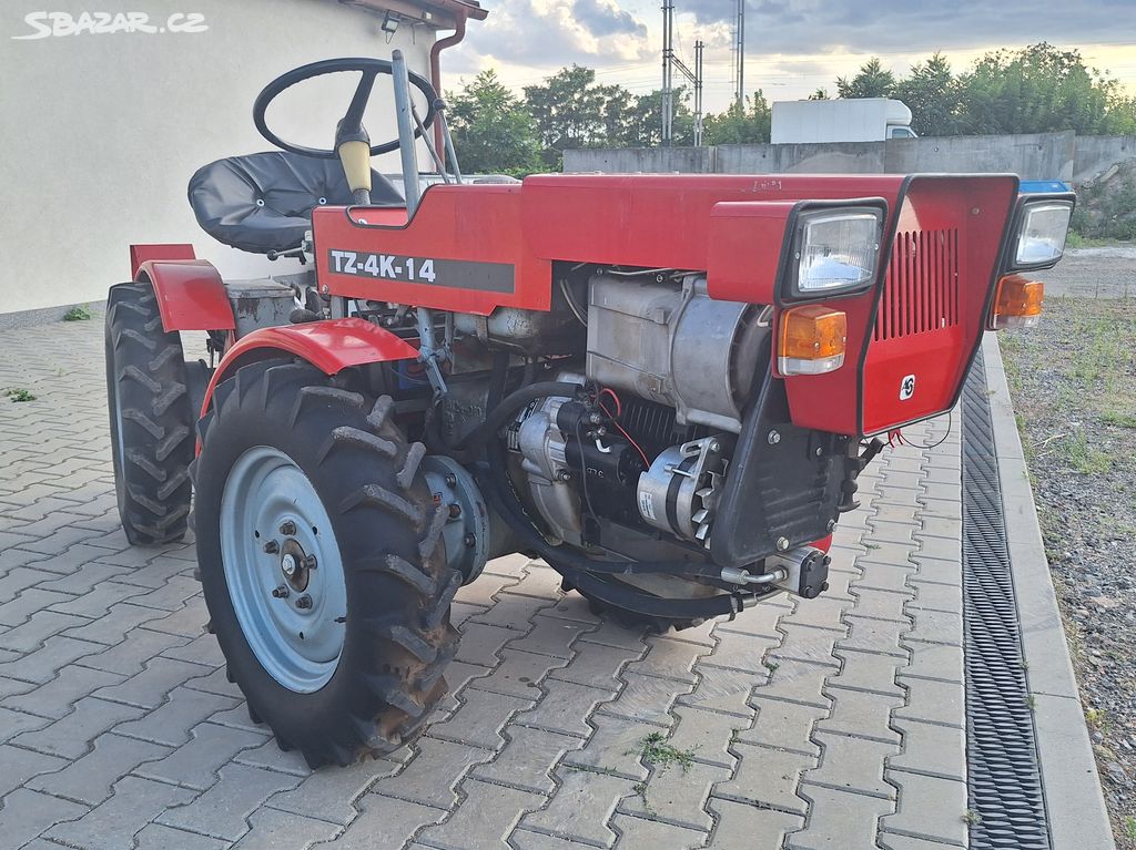 malotraktor TZ-4K-14 s motorem dvouválec MT8-132.2