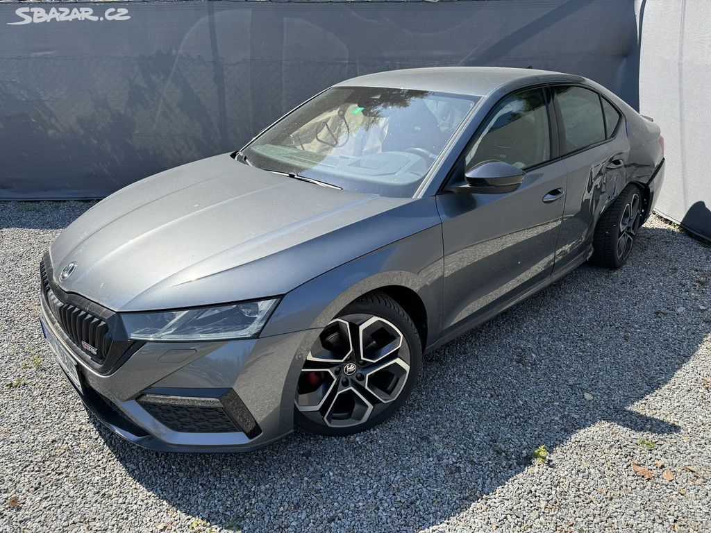 Škoda Octavia IV RS 2.0 TDI 4x4 MASÁŽ HEADUP WEBAS