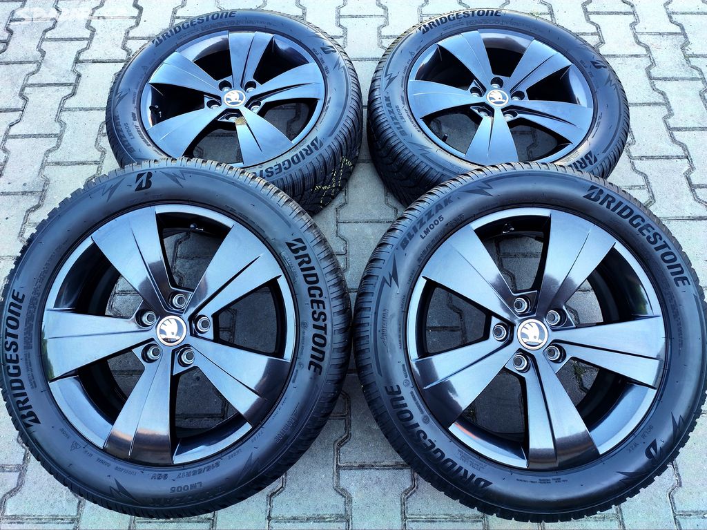 Alu kola originál Škoda Superb III 5x112 R17