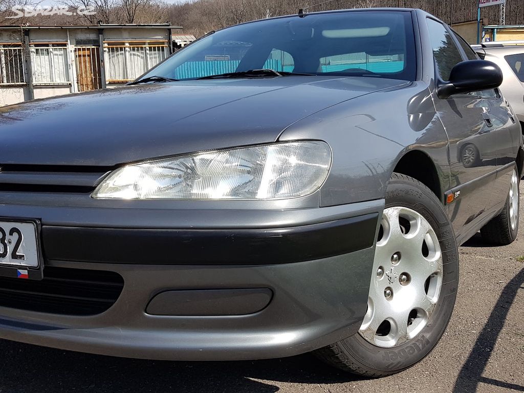 Peugeot 406 sedan