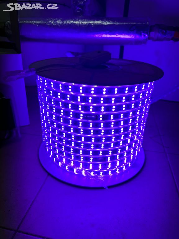 RGB / barevný Led pásek 230V 4pin