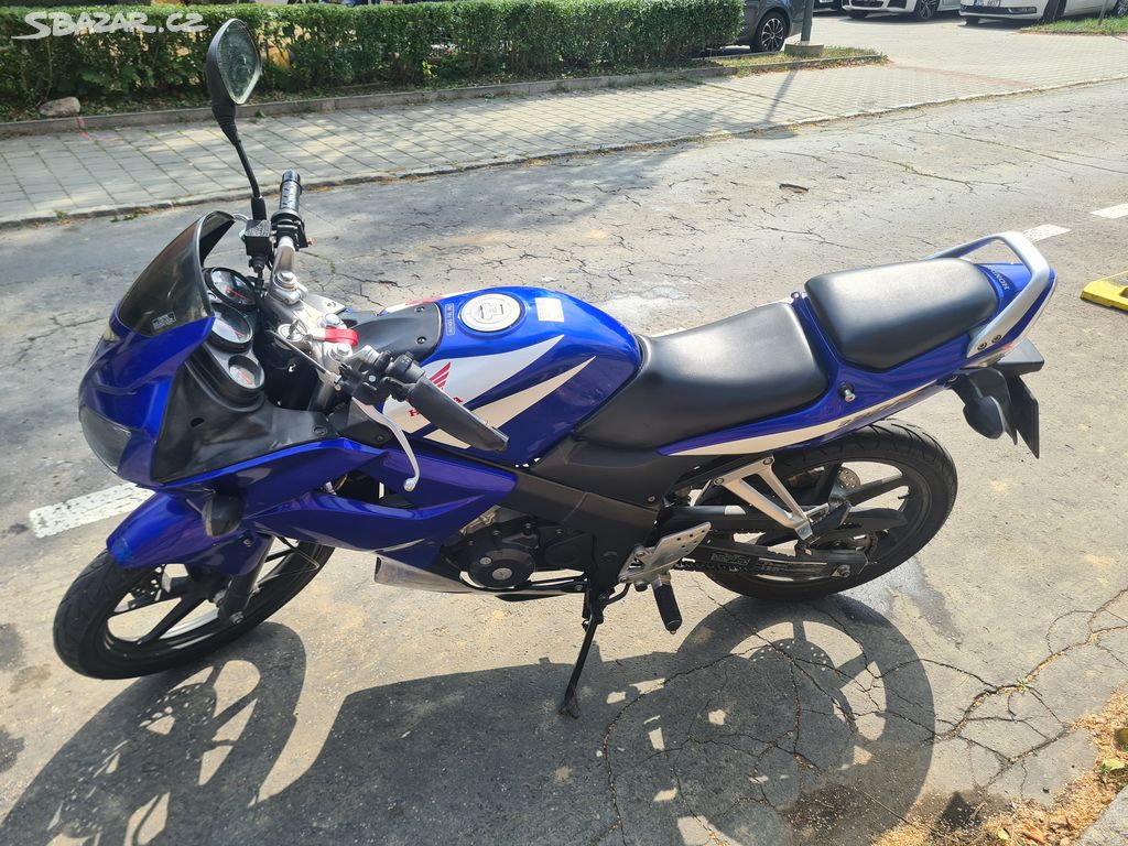 Motorka Honda CBR 125 R