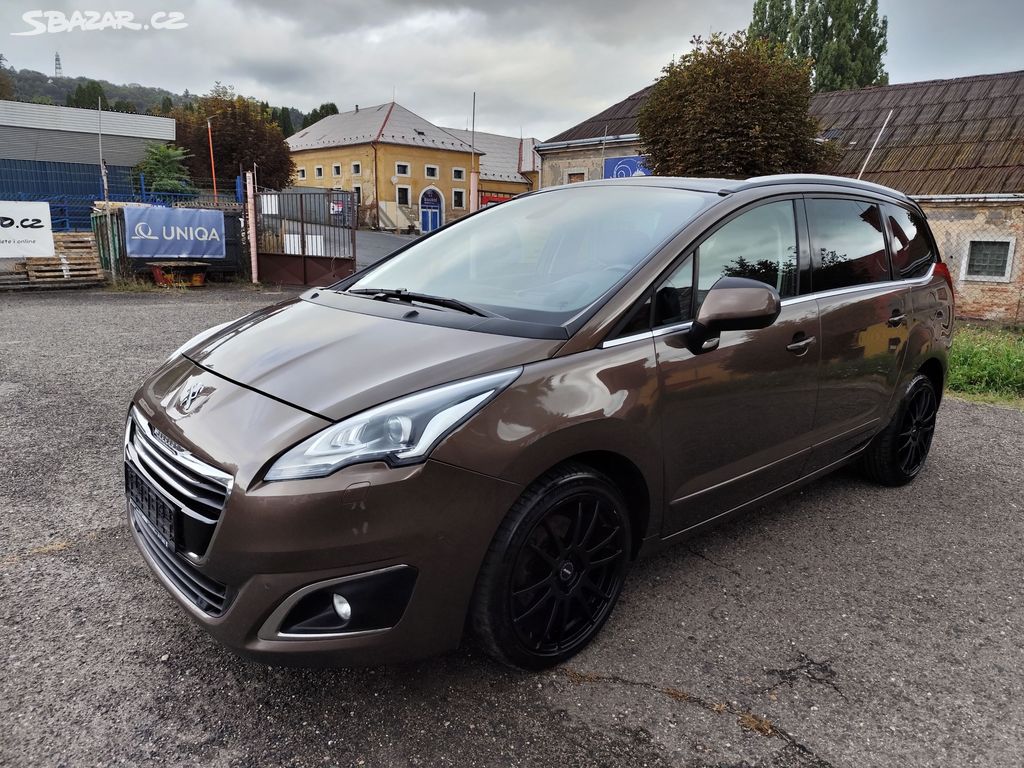 Peugeot 5008 Elegance 2.0HDI.110kw.R.V.9/2015.