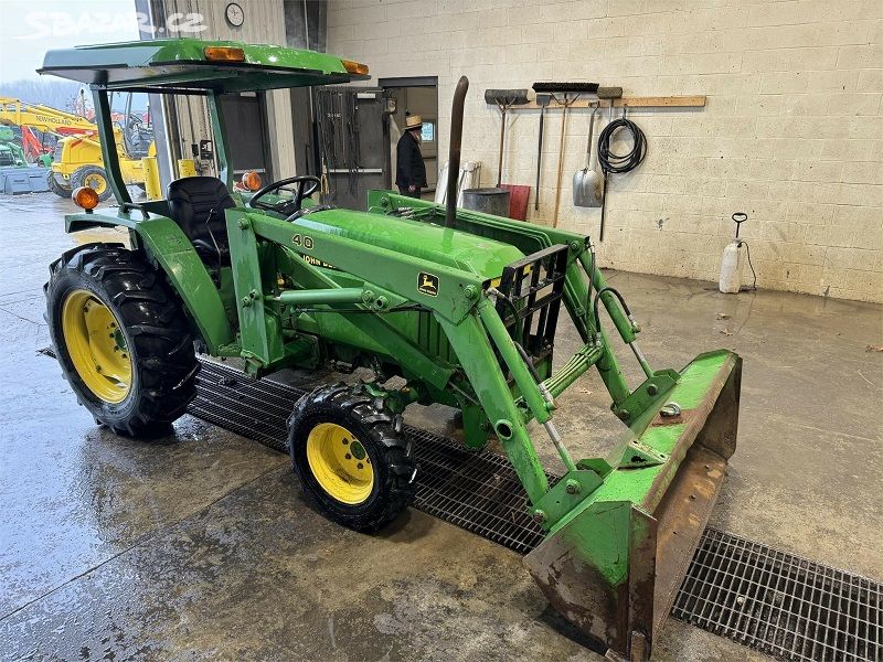 John-Deere 870