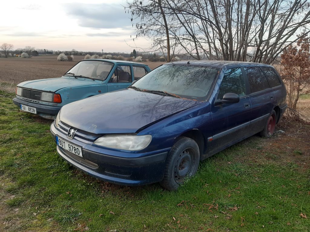 Peugeot 406 1.9 TD a 2.0 HDI - prodám díly