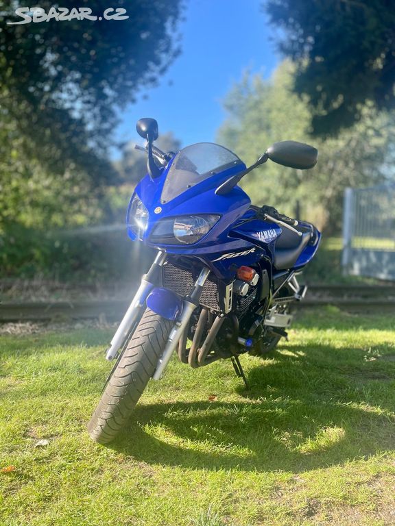 Yamaha FZS 600 Fazer