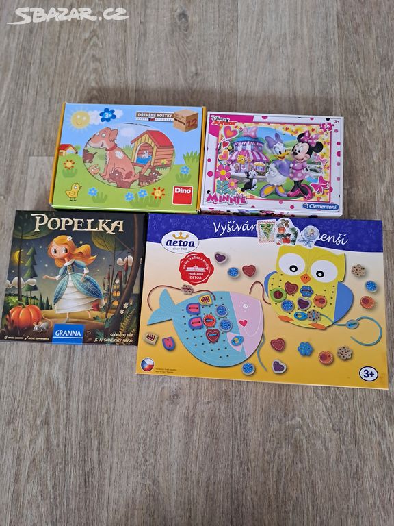 Dřevěné kostky,puzzle,prvni vyšívání i hra Popelka