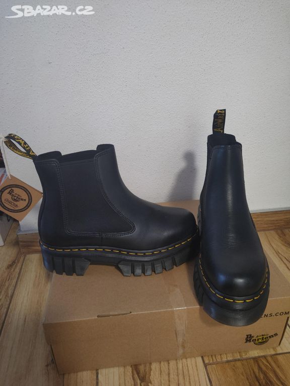 Nové kožené chelsea boty Dr.Martens