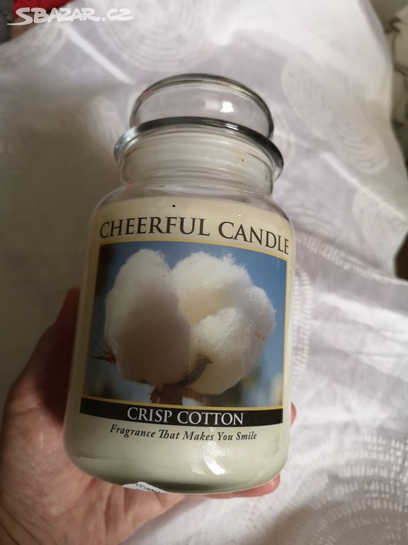 Cheerful Candle Crisp Cotton-pálená svička