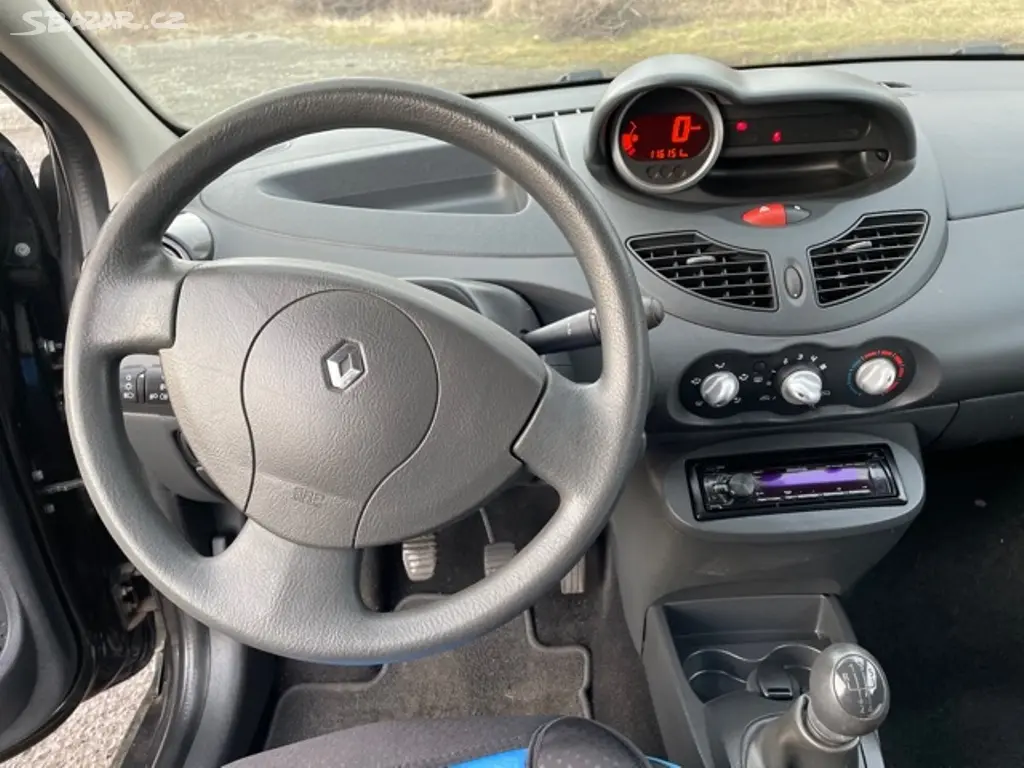 Renault Twingo 1,2i,r.v.2013,černá,serviska,stk - fotka 5