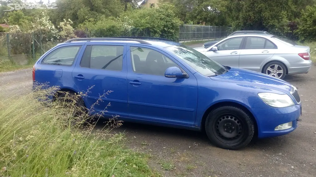 Škoda Octavia combi II 1.6 TDI Elegance 77 kW-CZ - fotka 2