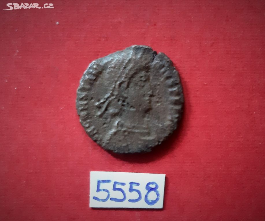 Follis Constantinus II., (R5558) Římská říše.