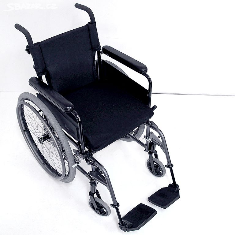 Invalidní vozík odlehčený se Zárukou