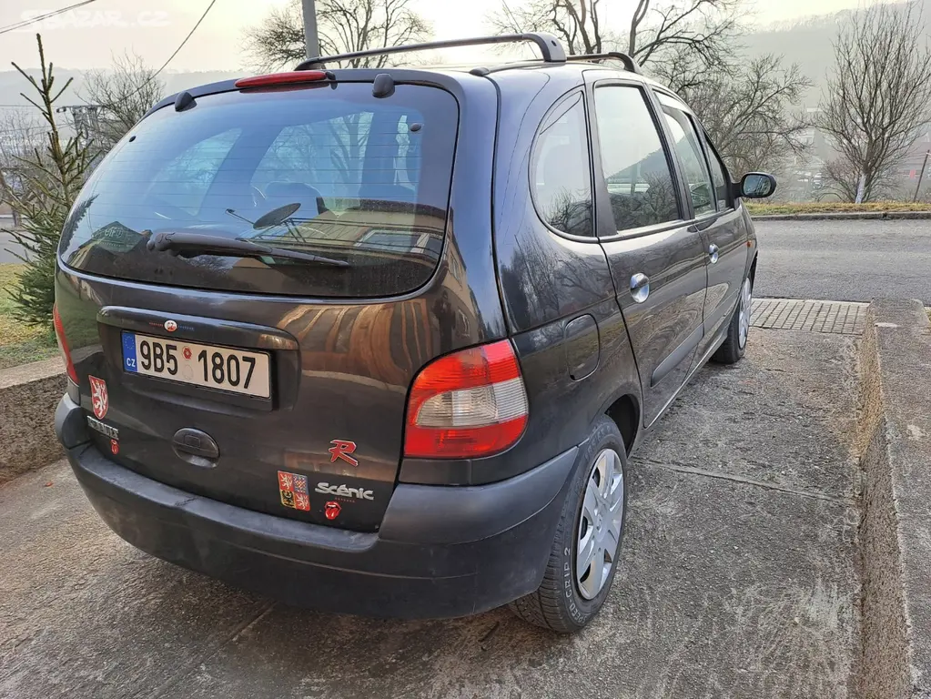 Renault Scenic 1,9 dCi, Digitální klima - fotka 3