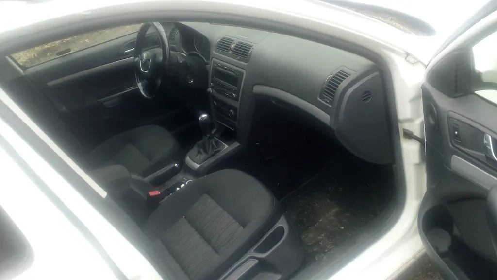 Škoda Octavia Combi II Elegance-Plus Původ-CZ-TOP - fotka 3