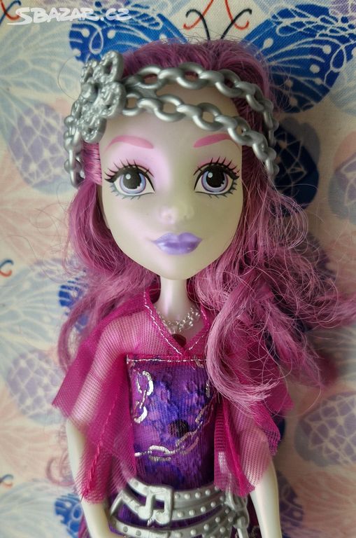 Panenka Monster High č.22 Ari Hauntington